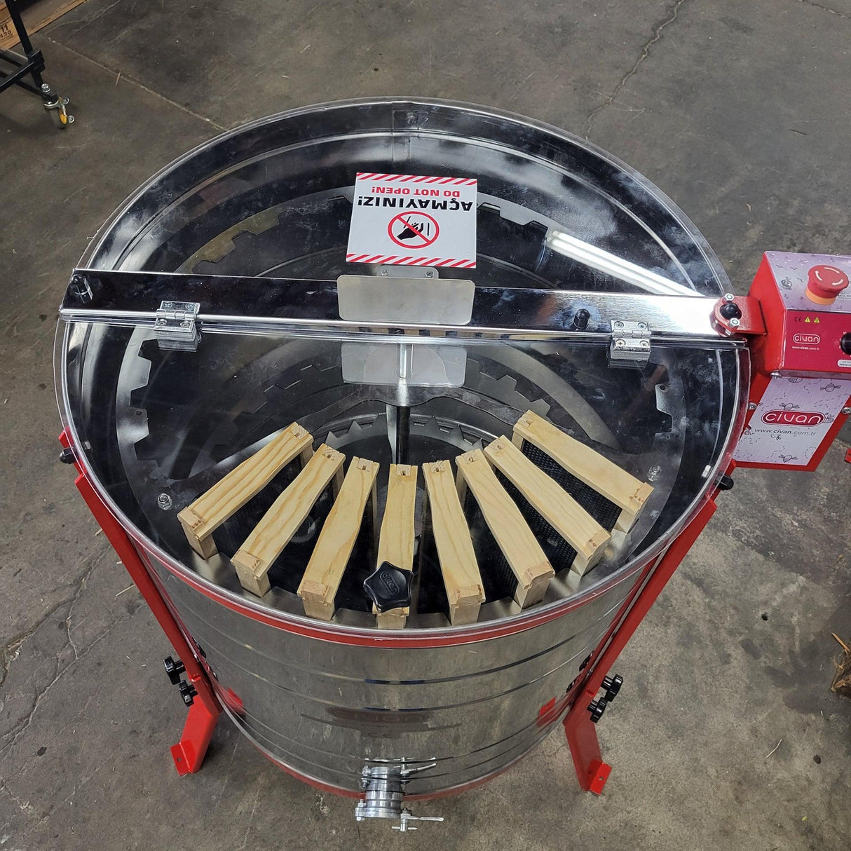 Civan Electric 24 Frame Honey Extractor 12r / 24r / 24r
