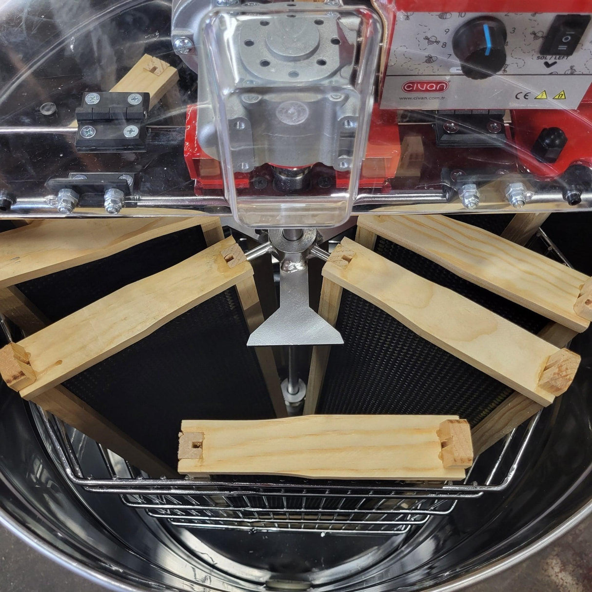 Civan Electric 9 Frame Honey Extractor 3t and 6r / 6r