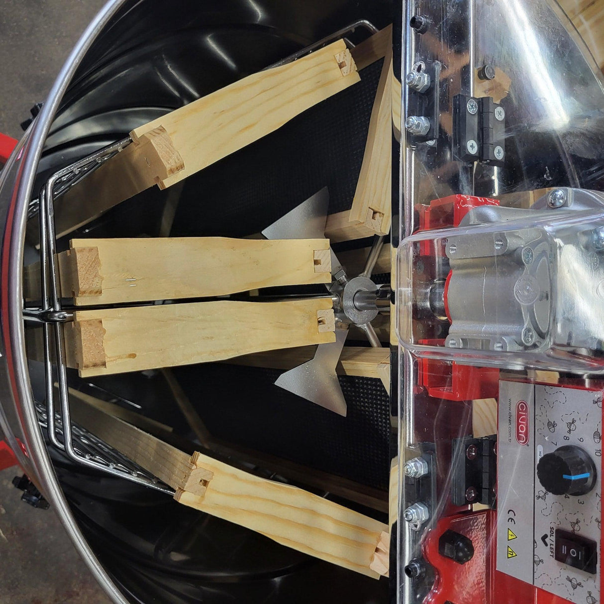 Civan Electric 9 Frame Honey Extractor 3t and 6r / 6r