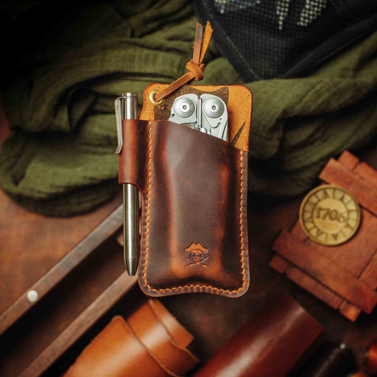 EDC Pocket Organizer - First Mate v3 | Leather Pocket Carrier
