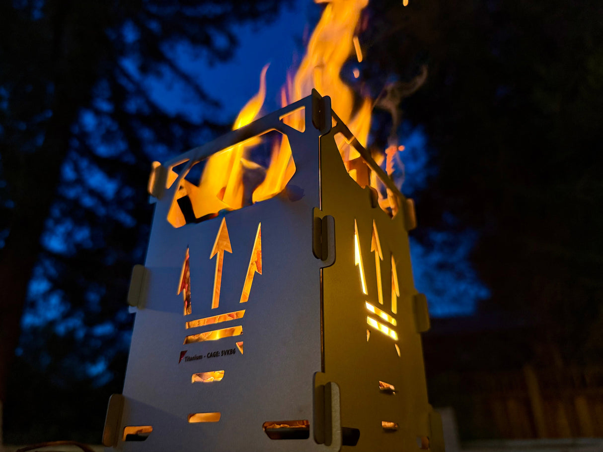 Ultra-Light Collapsible Titanium Pocket Stove by Maratac®