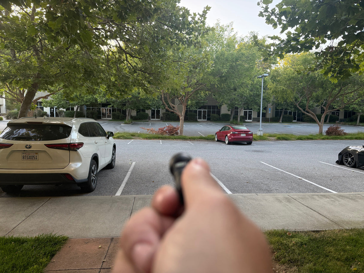 Peanut Beast XL 3.0 Flashlight Kit by Maratac® ( New For 2025! )