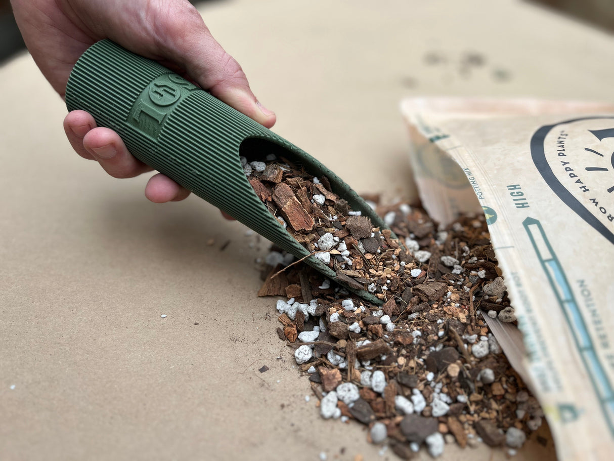 Granola Guy's Scrumptious Soil Scoop