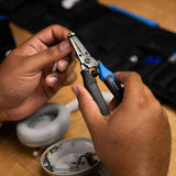 Wire Strippers With Locking Mandible - IFIXIT -