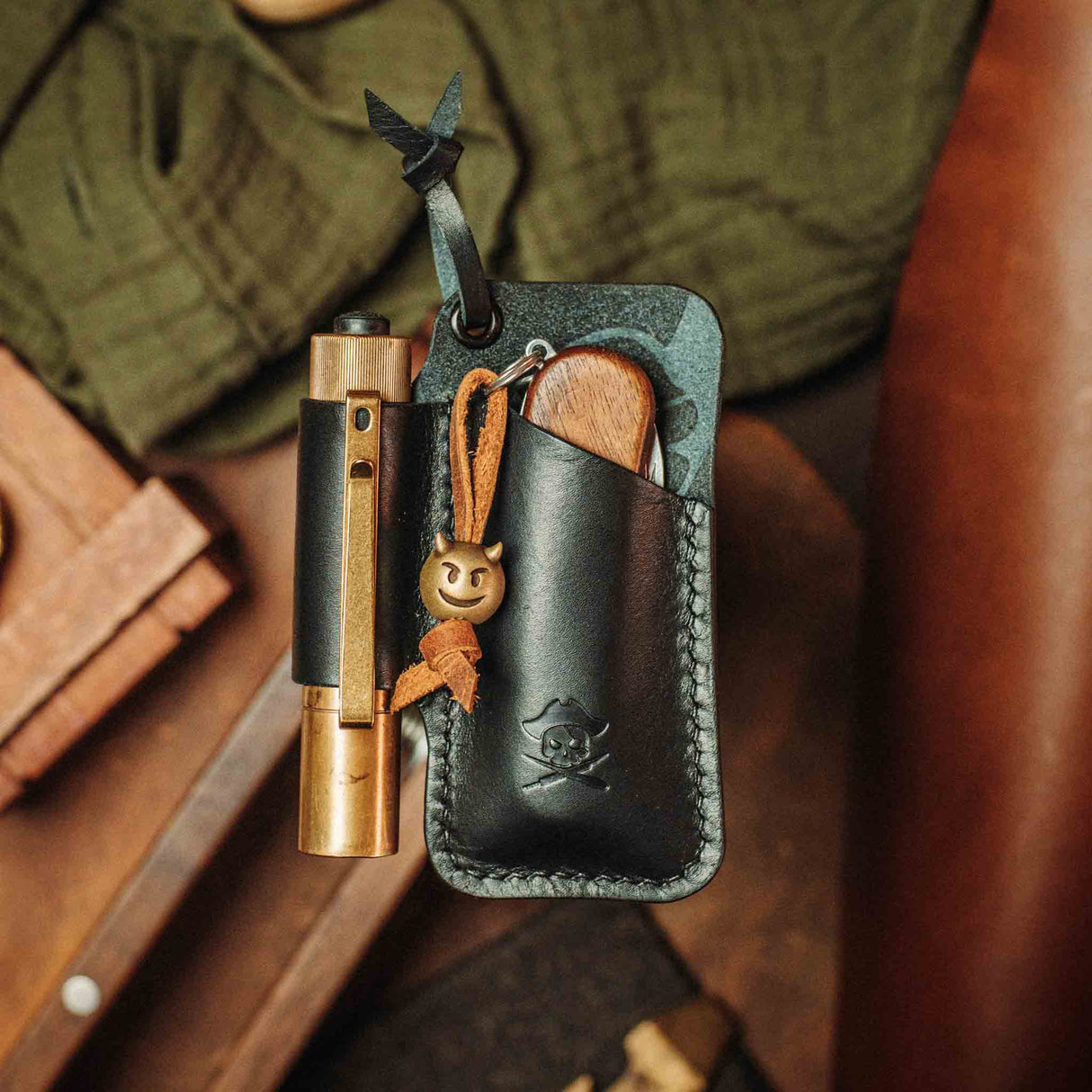 EDC Pocket Organizer - First Mate v3 | Leather Pocket Carrier