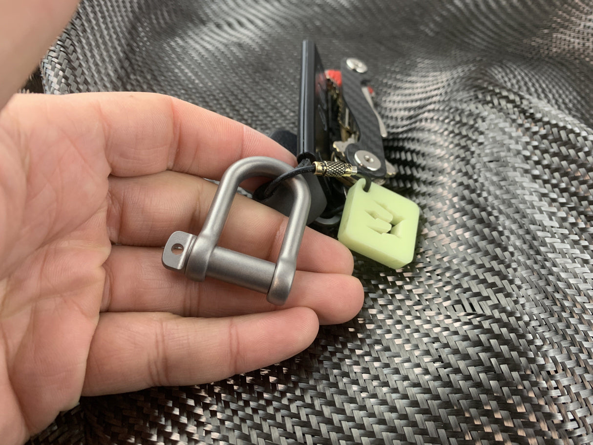 Titanium Gyve Rigging Shackle