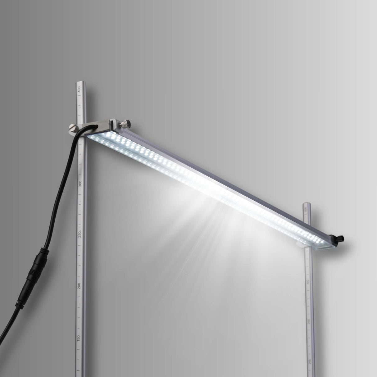 2 FT LED Grow Light with Stand