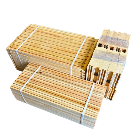 Medium 6 1/4-Inch Langstroth Frame, Grooved Top / Grooved Bottom