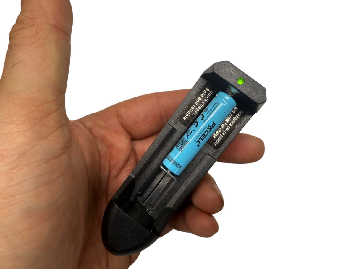 Ultra Basic - Universal 3.7V Travel Battery Charger